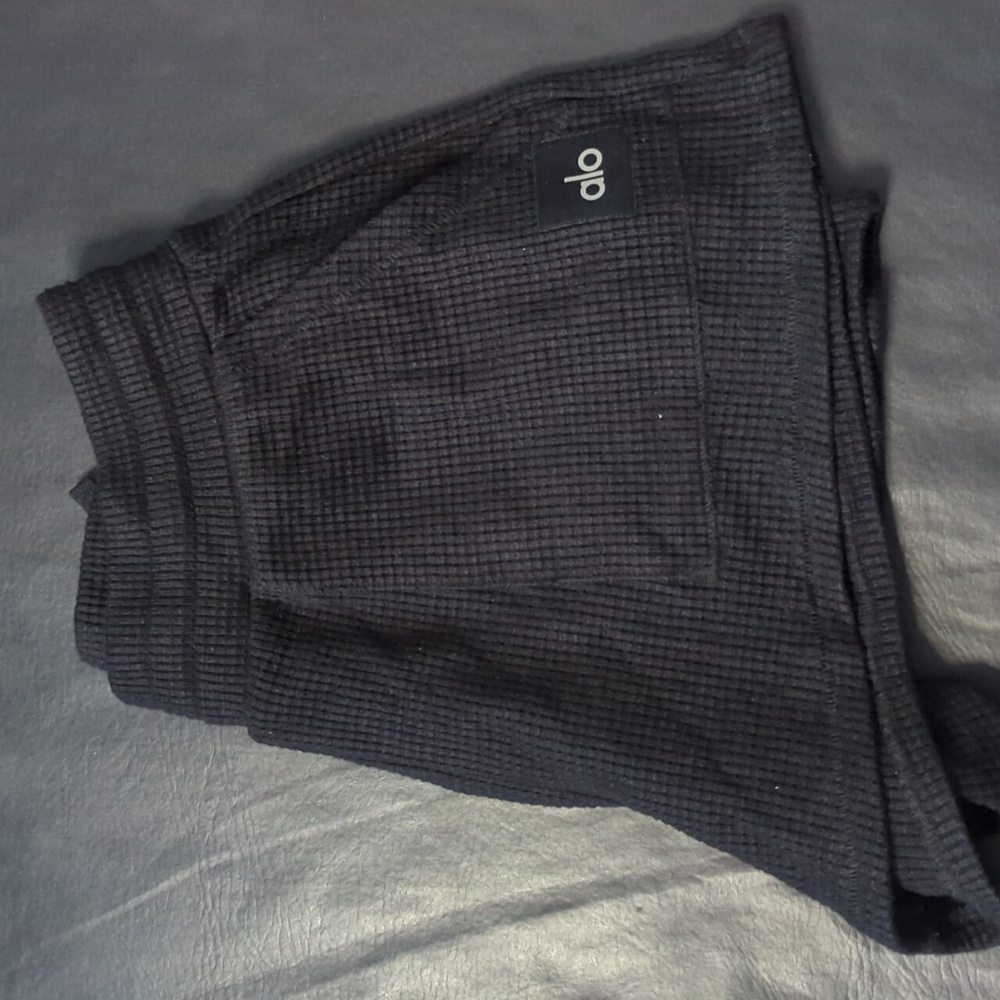 Alo Yoga Waffle shorts